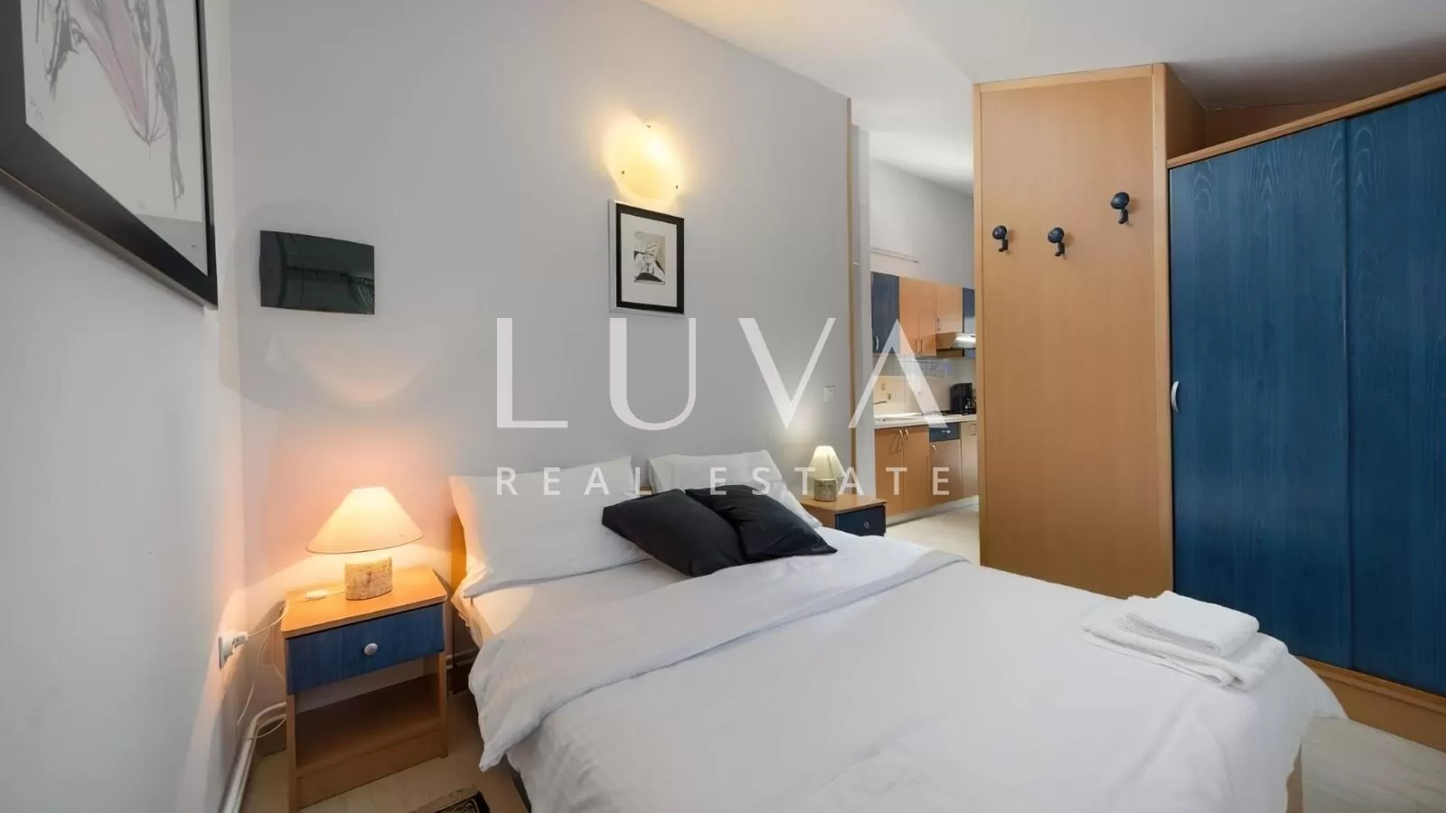 Pula, izvanredna apartmanska kuća s bazenom na prodaju