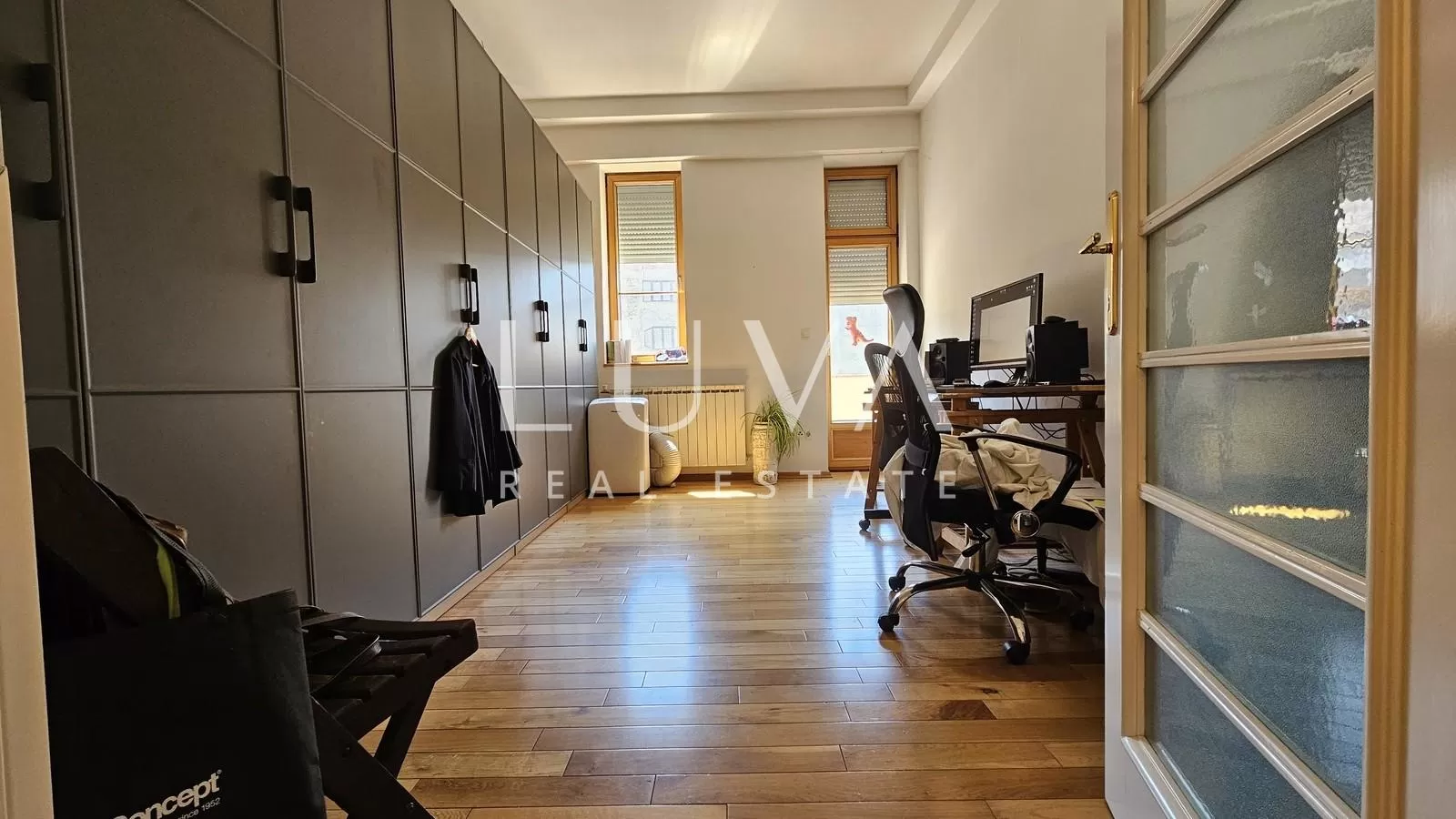 Zagreb, Zentrum, luxuriöse 4Zi Whg 152m² + TG-Stellplatz zu VK