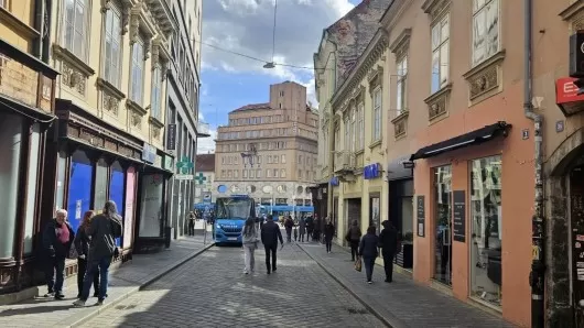Zagreb, Center, Radićeva – 100 m² Apartment for Renovation