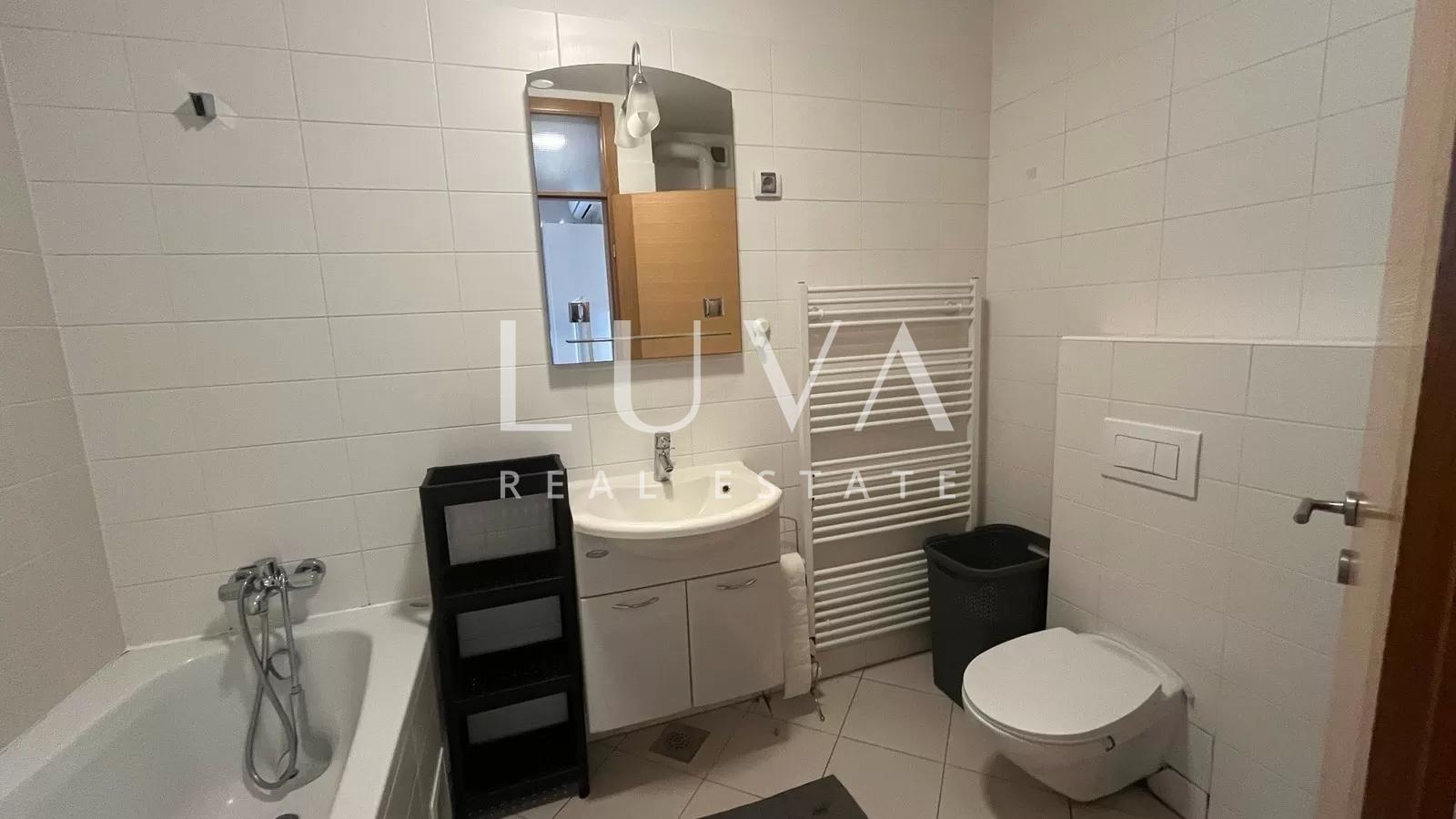 Zagreb, Veliko Polje, 3-Bedroom Apartment – 97 m²