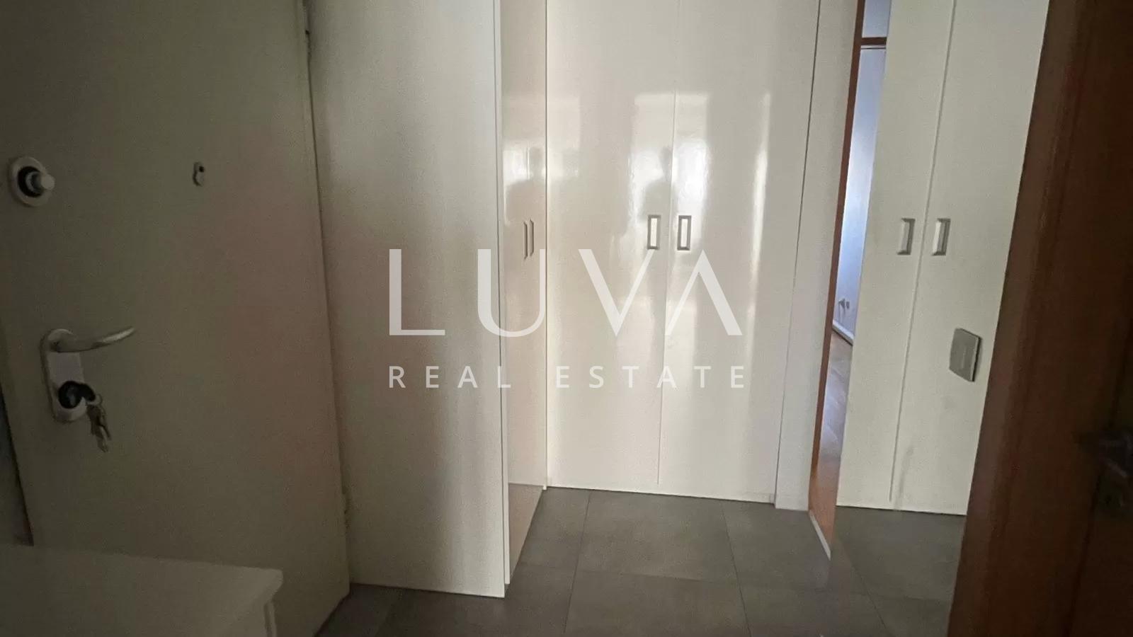 Zagreb, Veliko Polje, 3-Bedroom Apartment – 97 m²