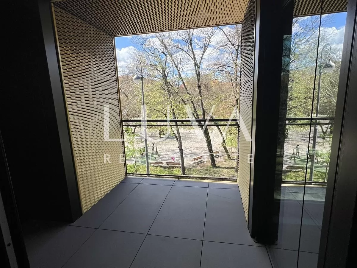 Zagreb, Ribnjak, Luxury 5-Bedroom Apartment on the Second Floor, 143 m² for Sale