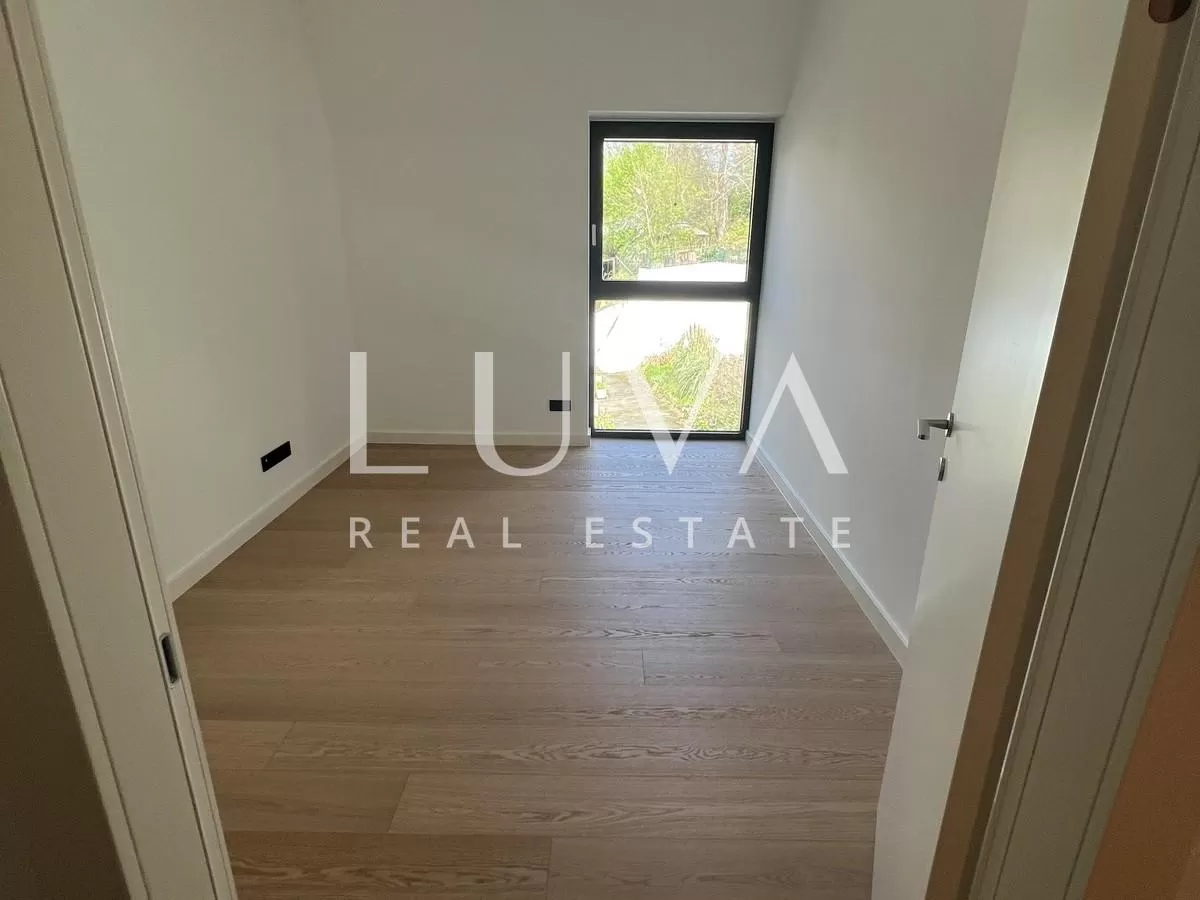 Zagreb, Ribnjak, luxuriöse 5-Zimmer-Wohnung im dritten Stock, 143 m², zu verkaufen.
