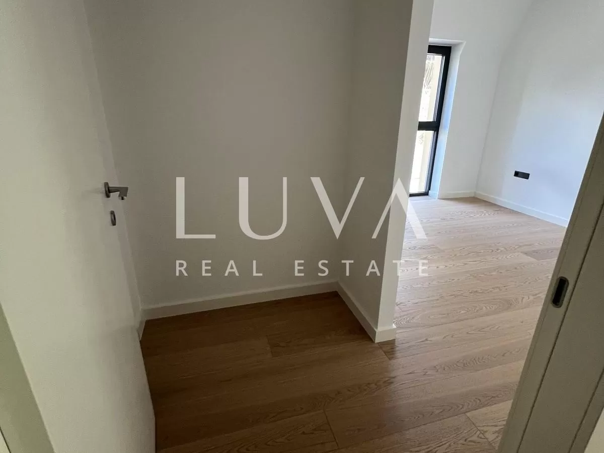 Zagreb, Ribnjak, luxuriöse 5-Zimmer-Wohnung im dritten Stock, 143 m², zu verkaufen.