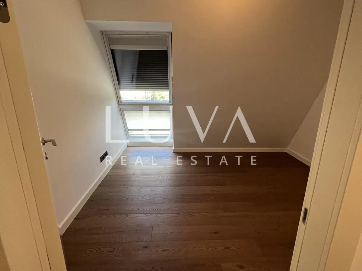Zagreb, Ribnjak, luxurious 4-room apartment on the 4th floor, 140 m² for sale